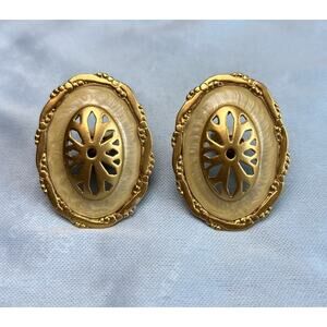Vintage AVON 1980's Ivory Enamel Cut Out Oval Satin Gold Tone Clip-On Earrings‎